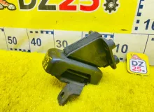 Подушка двигателя ISUZU BIGHORN 1999/Цвет 752 8971888920 UBS73GW 4JX1, передняя правая