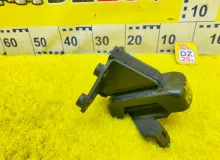 Подушка двигателя ISUZU BIGHORN 1999/Цвет 752 8971888920 UBS73GW 4JX1, передняя правая
