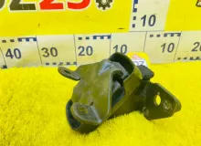 Подушка двигателя ISUZU BIGHORN 1999/Цвет 752 8971888920 UBS73GW 4JX1, передняя правая