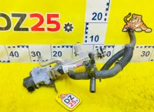 Клапан egr LEXUS CT200H 2013/Цвет 212 2560137010 ZWA10 2ZRFXE, передний