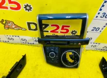 Консоль магнитофона TOYOTA WISH 2012/Цвет 202 5540668040 ZGE25W 2ZRFAE, передний