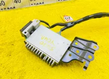 Усилитель магнитофона TOYOTA WISH 2012/Цвет 202 8628068020 ZGE25W 2ZRFAE, передний