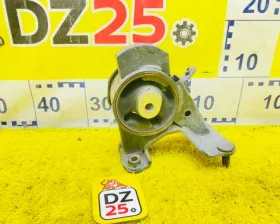 Подушка двигателя TOYOTA