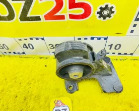 Подушка двигателя TOYOTA