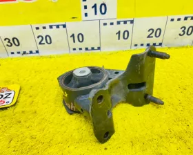 Подушка двигателя TOYOTA