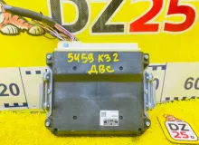 Блок управления двс TOYOTA HIACE 2008/Цвет 1E7 8966126E80 KDH206V 1KDFTV, передний
