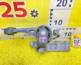 Подушка двигателя Toyota