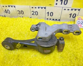 Подушка двигателя Toyota