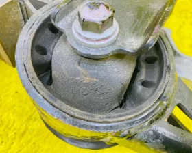Подушка двигателя Toyota