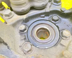 Ступица NISSAN