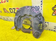 Кожух тормозного диска TOYOTA HILUX SURF 2004/8R3 4778260120 VZN215W 5VZFE, передний левый