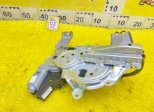 Доводчик двери пятой LEXUS RX450H 2009/Цвет 1G1 6891048020 GYL15W 2GRFXE, задний