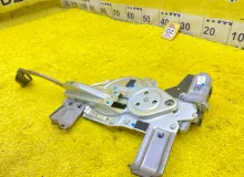 Доводчик двери пятой LEXUS RX450H 2009/Цвет 1G1 6891048020 GYL15W 2GRFXE, задний