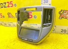 Блок управления климат-контролем TOYOTA CROWN 2013/Цвет 219 8401330240C0 AWS210 2ARFSE, передний