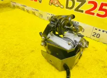 Помпа MITSUBISHI OUTLANDER 2014/Цвет W13B 9430A009 GG2W 4B11, передняя