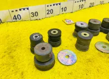 Подушка кузова TOYOTA LAND CRUISER PRADO 1994/Цвет 24V 5220760030 KZJ78W 1KZTE