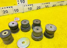 Подушка кузова TOYOTA LAND CRUISER PRADO 1994/Цвет 24V 5220760030 KZJ78W 1KZTE