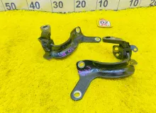 Петли двери багажника AUDI Q7 2010 4L0827299B 4LBARA BAR, передние