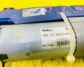 Доводчик двери пятой VAG