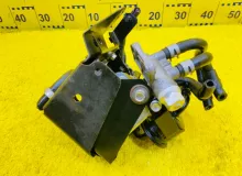 Помпа MITSUBISHI OUTLANDER 2013/Цвет X42B 9430A009 GG2W 4B11, передняя