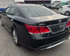 Петля крышки багажника TOYOTA