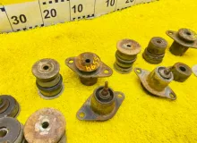 Подушка кузова TOYOTA LAND CRUISER 1994/Цвет 26P 5220160021 FZJ80G 1FZFE