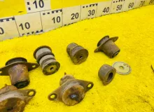 Подушка кузова TOYOTA LAND CRUISER 1994/Цвет 26P 5220160021 FZJ80G 1FZFE