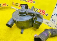 Корпус воздушного фильтра TOYOTA LAND CRUISER 1993/Цвет 6M1 1770066080 FZJ80G 1FZFE, передний