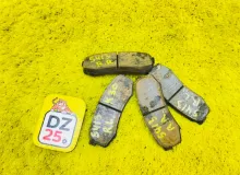 Тормозные колодки TOYOTA LAND CRUISER PRADO 1995/Цвет 26Z 0446660010 KZJ78W 1KZTE, заднее