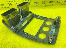 Консоль магнитофона HUMMER H3 2006 20756985 L52, передний
