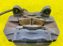 Суппорт TOYOTA LAND CRUISER 1993/Цвет 6M1 4773060060 FZJ80G 1FZFE, передний правый