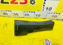 Накладка на крыло TOYOTA VOXY 2014/Цвет 202 D26114371000L ZWR80G 2ZRFXE, передняя левая