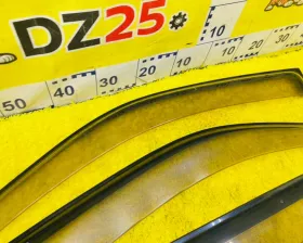Ветровик на дверь SUZUKI