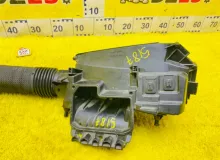 Корпус воздушного фильтра Mercedes-Benz E-CLASS 2009/Цвет 197U A2710901601 WDD212 M271DE18EVO/M271860, передний
