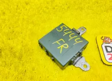 Блок управления дверьми TOYOTA LAND CRUISER PRADO 1994/Цвет 183 8598060041 KZJ71W 1KZTE, передний правый
