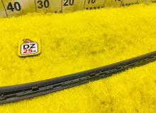 Молдинг лобового стекла Mercedes-Benz E-CLASS 2009/Цвет 197U A2126901082 WDD212 M271DE18EVO/M271860, передний правый