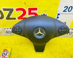 Подушка безопасности водителя Mercedes-Benz
