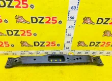 Балка под акпп HUMMER H3 2006 15076524 L52, передняя