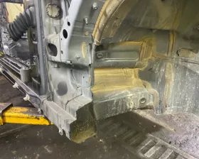 Лонжерон Mercedes-Benz