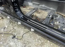 Порог кузова Mercedes-Benz E-CLASS 2009/Цвет 197U A2126371635 WDD212 M271DE18EVO/M271860, передний правый