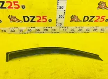 Ветровик на дверь MITSUBISHI L200 2012/Цвет X08A KB4T 4D56, передний правый