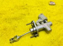 Главный цилиндр сцепления MITSUBISHI L200 2012/Цвет X08A 2345A015 KB4T 4D56, передний