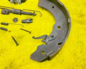 Механизм стояночного тормоза Mitsubishi