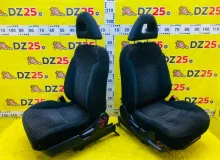 СИДЕНИЕ ПАРА HONDA STREAM ЛЕВЫЙ|ПРАВЫЙ|2002 RN1 D17A, переднее