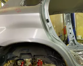 Крыло заднее Mitsubishi