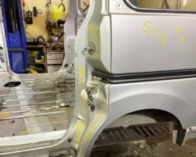 Крыло заднее NISSAN
