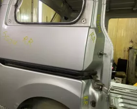 Крыло заднее NISSAN