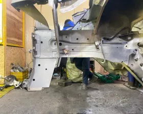 Лонжерон NISSAN