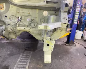 Лонжерон NISSAN