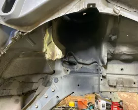 Лонжерон Mitsubishi